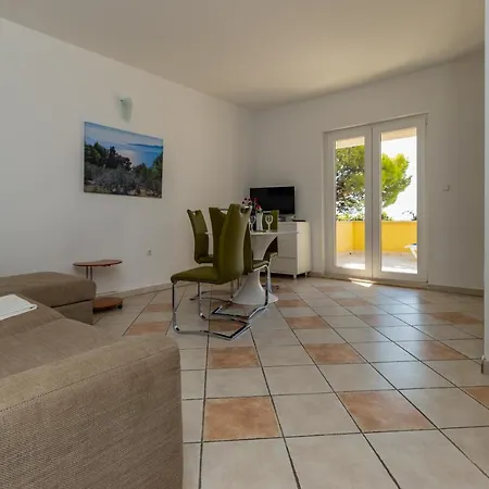 Luxury Apartments Villa Ruzmarina With New Heated Infinity Pool And Lounge Area Marusici  Exterior photo