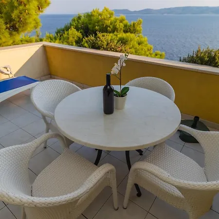 Luxury Apartments Villa Ruzmarina With New Heated Infinity Pool And Lounge Area Marusici  Exterior photo