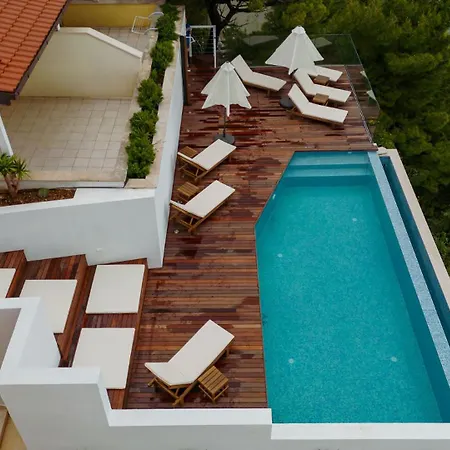 Luxury Apartments Villa Ruzmarina With New Heated Infinity Pool And Lounge Area Marusici  Exterior photo