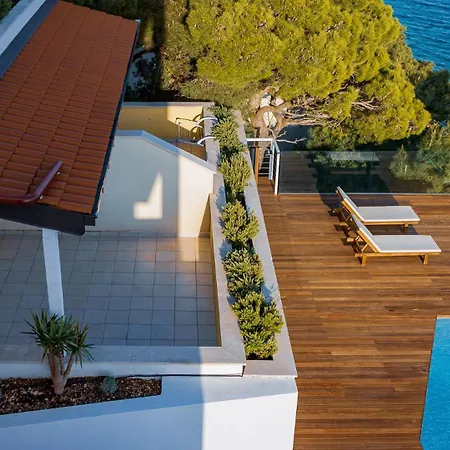 Luxury Apartments Villa Ruzmarina With New Heated Infinity Pool And Lounge Area Marusici  Exterior photo