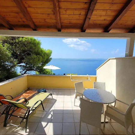 Luxury Apartments Villa Ruzmarina With New Heated Infinity Pool And Lounge Area Marusici  Exterior photo