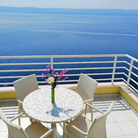 Luxury Apartments Villa Ruzmarina With New Heated Infinity Pool And Lounge Area Marusici  Exterior photo