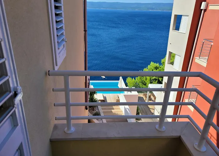 Luxury Apartments Villa Ruzmarina With New Heated Infinity Pool And Lounge Area