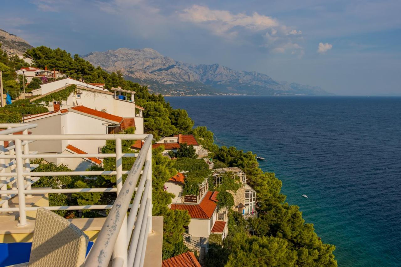 Luxury Ruzmarina With New Heated Infinity Pool And Lounge Area Apartment *