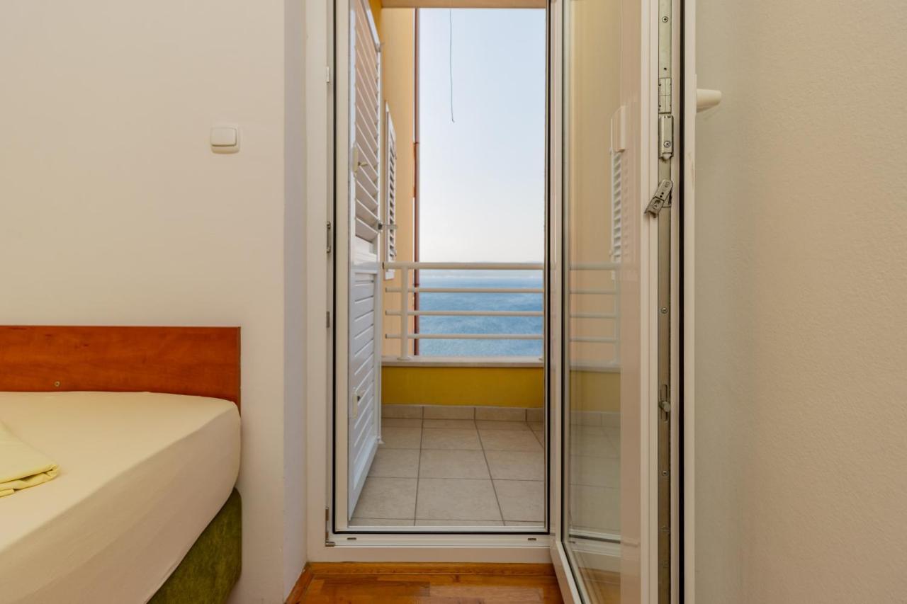 Apartment Luxury Ruzmarina With New Heated Infinity Pool And Lounge Area *