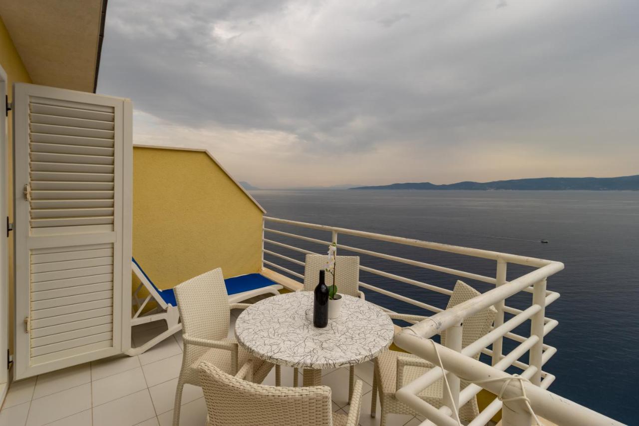 Apartment Luxury Ruzmarina With New Heated Infinity Pool And Lounge Area *