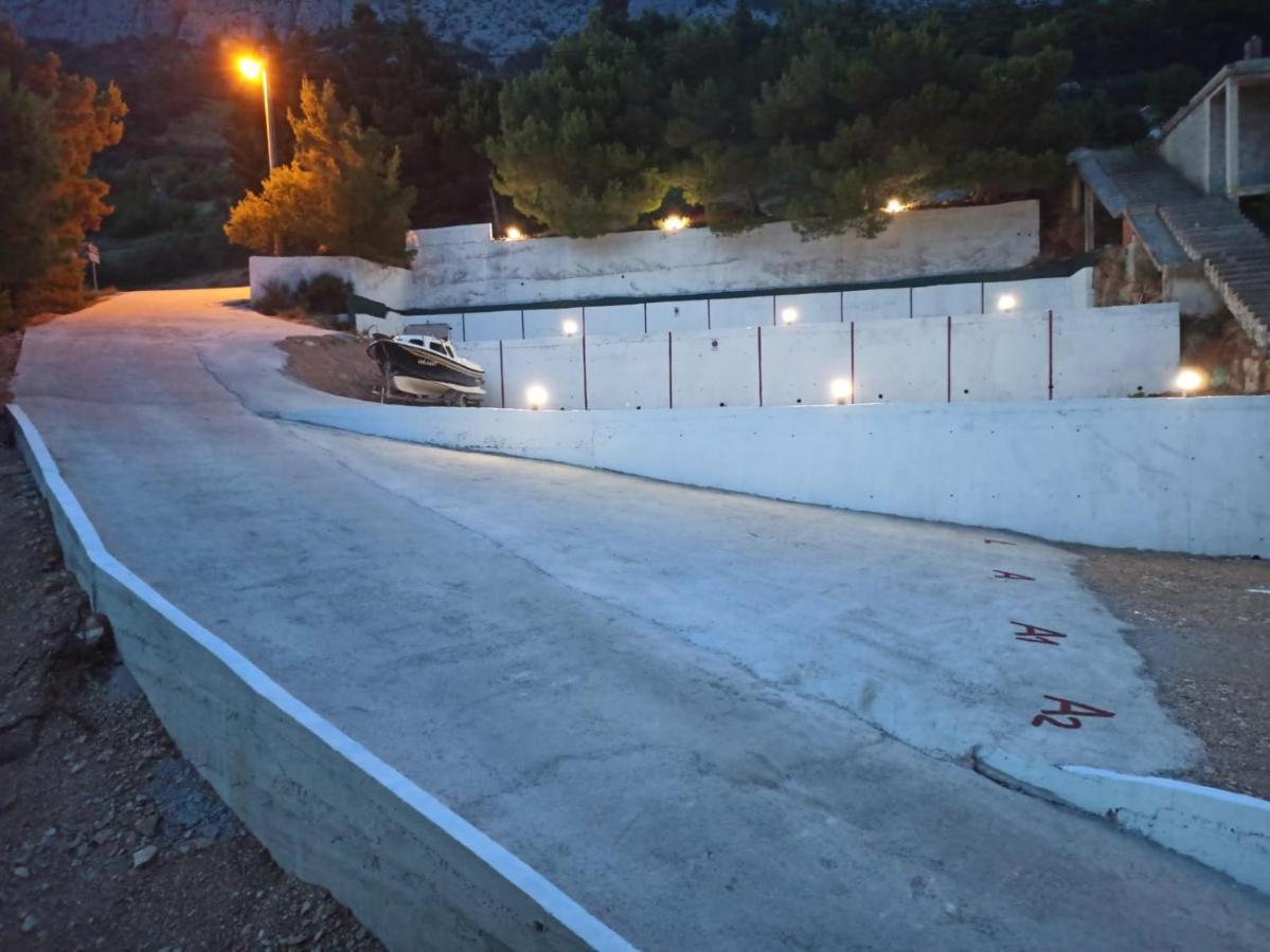Luxury Ruzmarina With New Heated Infinity Pool And Lounge Area Marusici (Split-Dalmatia)