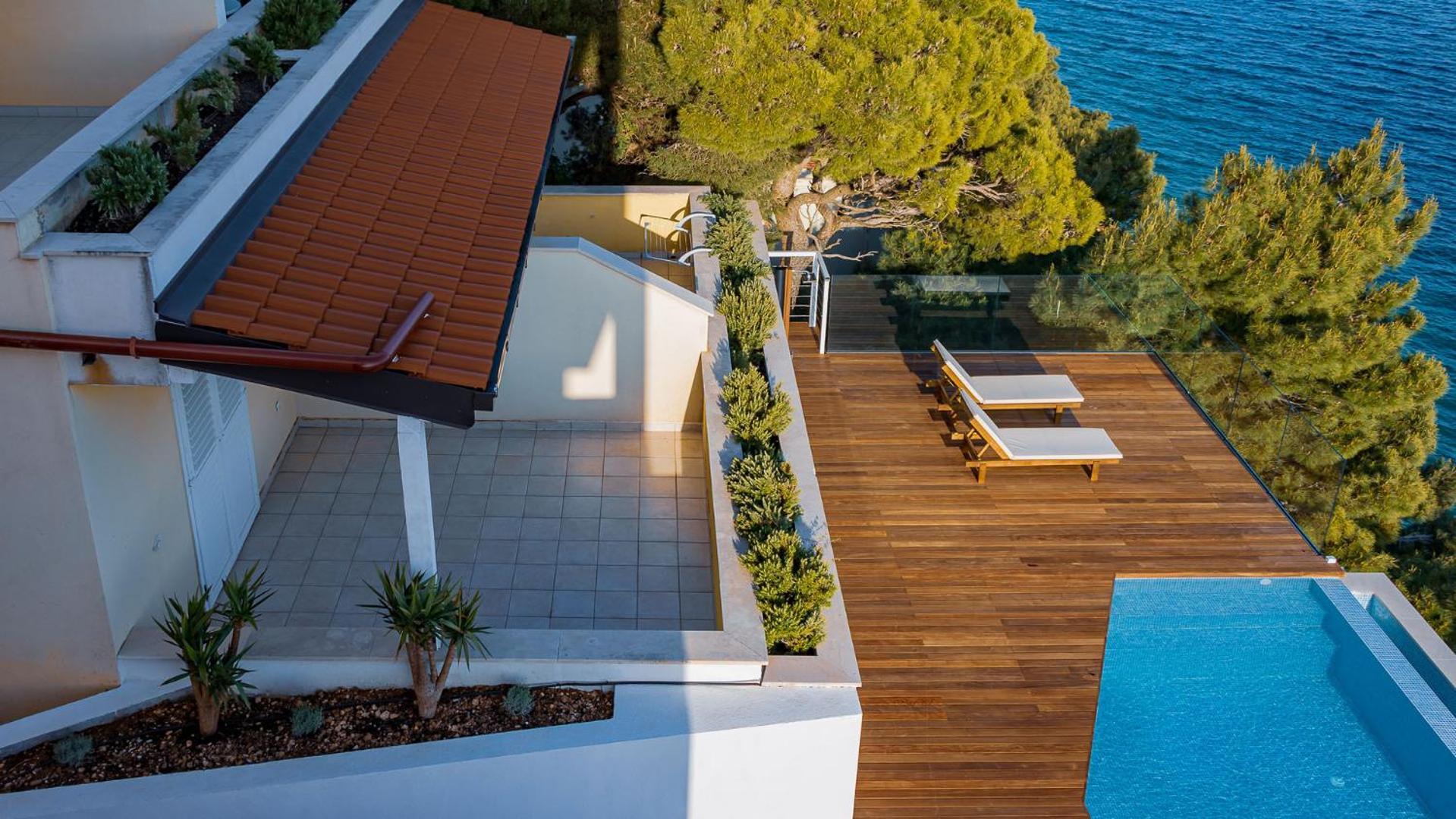 Apartment Luxury Ruzmarina With New Heated Infinity Pool And Lounge Area *