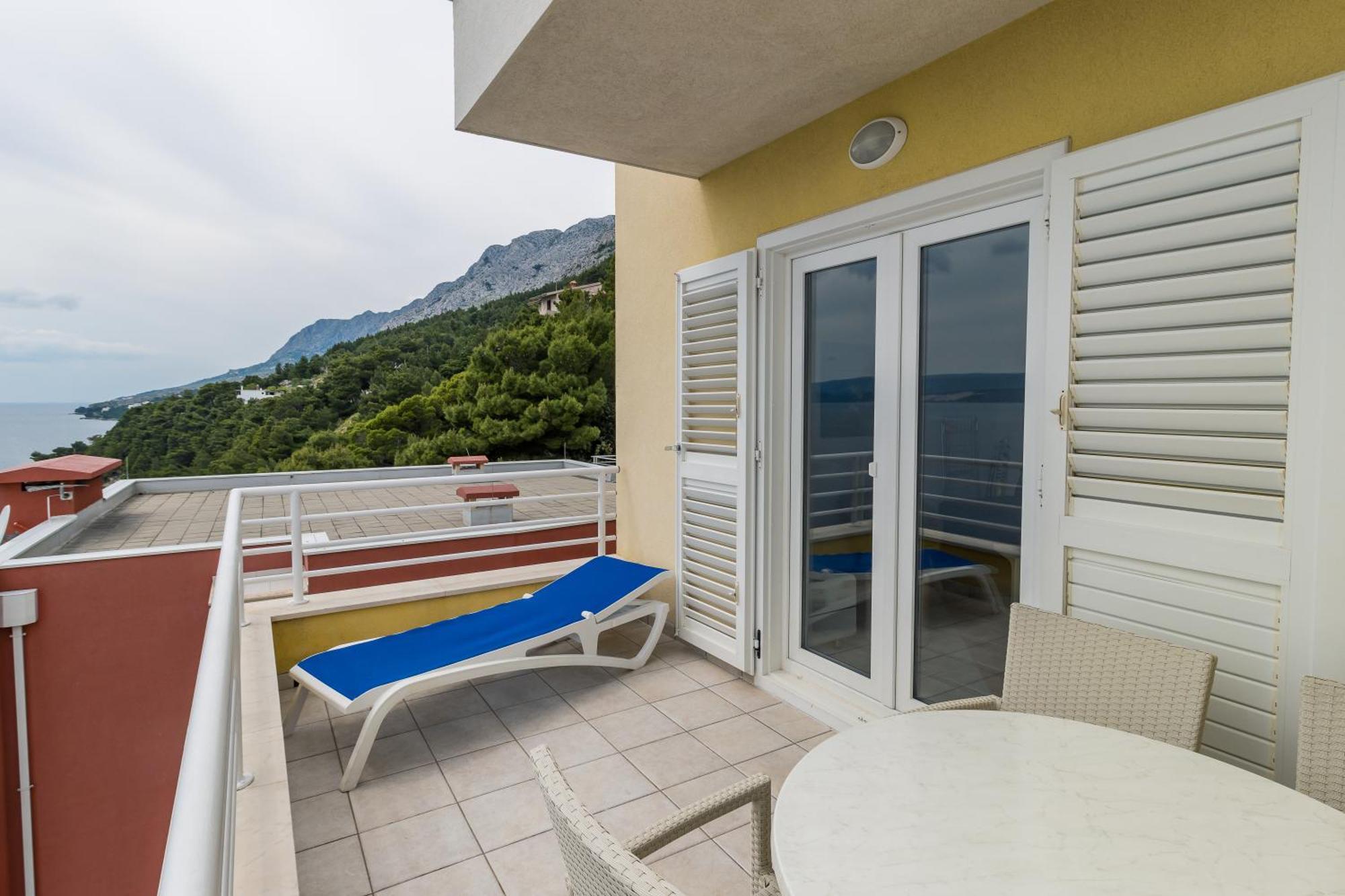 Luxury Ruzmarina With New Heated Infinity Pool And Lounge Area *